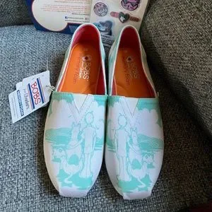 BOBS from Skechers Shoes Bobs Besties Limited Edition Scooby